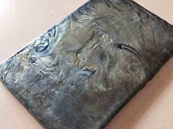 鑄石板需要清理嗎？怎么做？